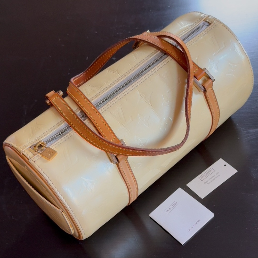 LOUIS VUITTON Vernis Bedford Barrel Bag VI0095